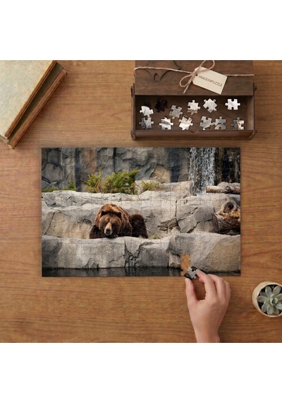 Kayalıklarda Yatan Boz Ayı Tasarımı 240 Parça Ahşap Puzzle Ahşap Kutuda Mpy40430