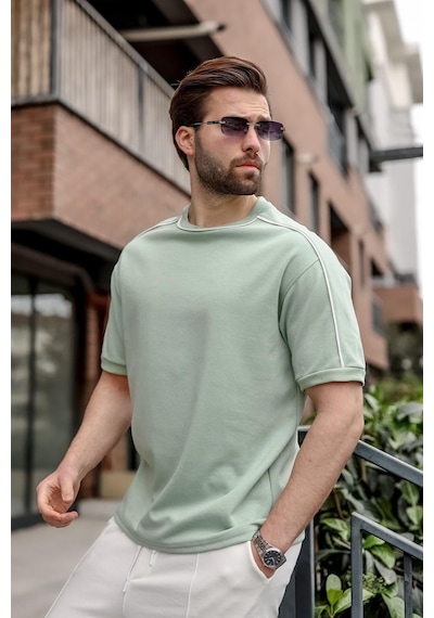 Madmext Mint Yeşili Şerit Detaylı Modern Kesim Erkek Tişört E7182