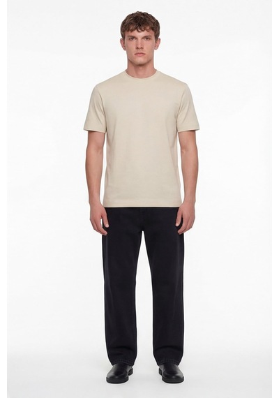 Sabri Özel Erkek Koyu Krem Normal Kesim Regular FitPamuk Dokuma Bisiklet Yaka Basic T-shirt Sabri Özel Erkek Koyu Krem Normal Kesim Regular FitPamuk Dokuma Bisiklet Yaka Basic T-shirt