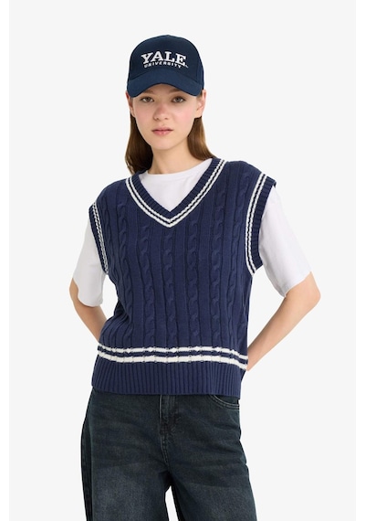 Defacto Okula Dönüş Coool Regular Fit V Yaka Yelek D4686ax25wnnv37 Lacivert Defacto Okula Dönüş Coool Regular Fit V Yaka Yelek D4686ax25wnnv37 Lacivert