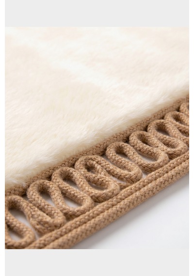 Merplush Mihraplı Peluş Seccade 75x130 Cm Süet Taban Yıkanabilir Yumuşak Namaz Halısı Krem - Taba