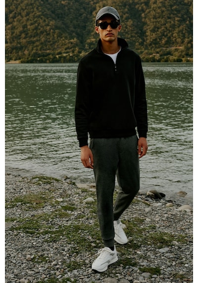 AC&Co / Altınyıldız Classics Standart Fit Normal Kesim İçi Polarlı Bato Yaka Pamuklu Erkek Sweatshirt Siyah