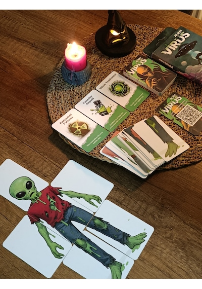 Virüs Alien Strateji Oyun Kartları - Kese Hediyeli 50 Kart
