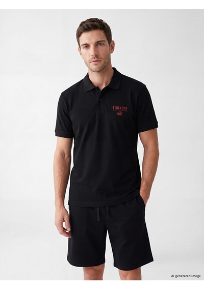 Lcwaıkıkı Classic Siyah Polo Yaka Türkiye Baskılı Erkek Tişört