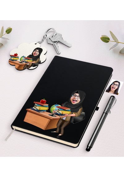 Kişiye Özel Kadın Öğretmen Karikatürlü Siyah Defter Kalem Ve Anah N11.390