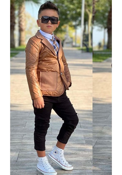 Riccotarz Erkek Çocuk Klasik Gömlek Kravatlı Kapitone Taba Mont Slim Pantolon Kesim Pantolon Alt Üst Takım Taba Riccotarz Erkek Çocuk Klasik Gömlek Kravatlı Kapitone Taba Mont Slim Pantolon Kesim Pantolon Alt Üst Takım Taba