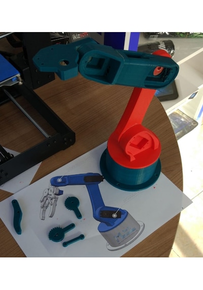 Telefon Kontrollü Büyük Robot Kol Sadece 3D Baskısı