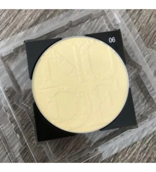 Dior Diorskin Mineral Nude Matte Powder Refill 06 Banana Pudra 006