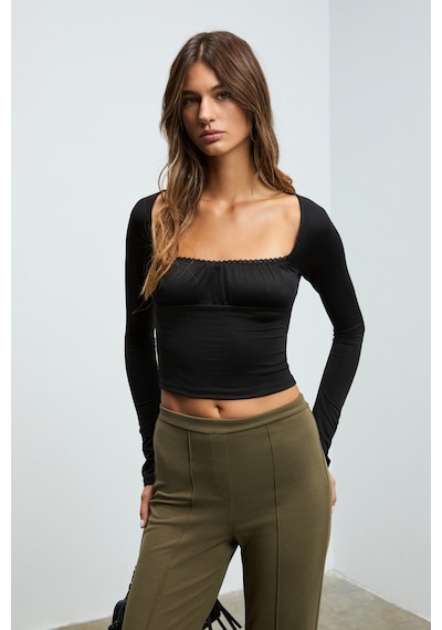 Grımelange Sılıvra Kadın Havuz Yakalı Esnek Kumaşlı Slim Fit Siyah Bluz Siyah Grımelange Sılıvra Kadın Havuz Yakalı Esnek Kumaşlı Slim Fit Siyah Bluz Siyah