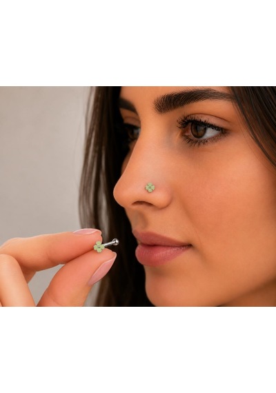 925 Ayar Gümüş Burun Hızması Açık Yeşil Çiçek Desenli Minimal Nose Stud Kadın Erkek Unisex 8 Mm Gri