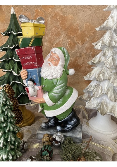 Noel Baba Ve Hediye Kutuları