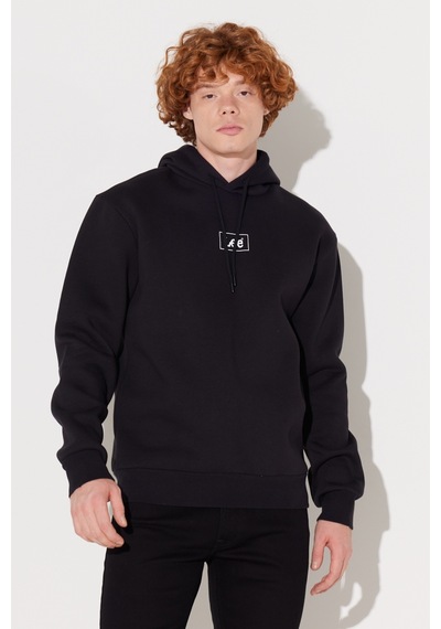 Lee Regular Fit Normal Kesim Kapüşonlu Sweatshirt L212302001 Çok Renkli Lee Regular Fit Normal Kesim Kapüşonlu Sweatshirt L212302001 Çok Renkli