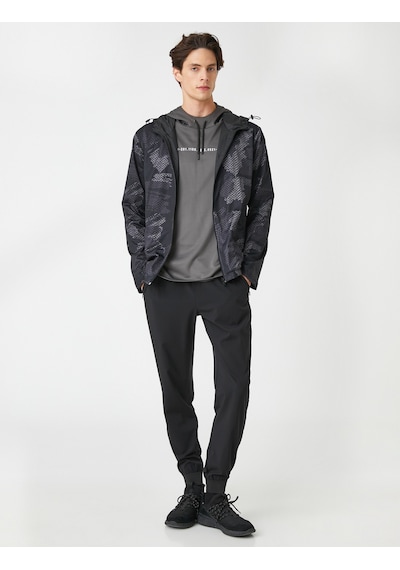 Koton Spor Eşofman Altı Beli Lastikli Slogan Detaylı Cepli Paraşüt Kumaş Siyah 3wam40003nw Koton Spor Eşofman Altı Beli Lastikli Slogan Detaylı Cepli Paraşüt Kumaş Siyah 3wam40003nw