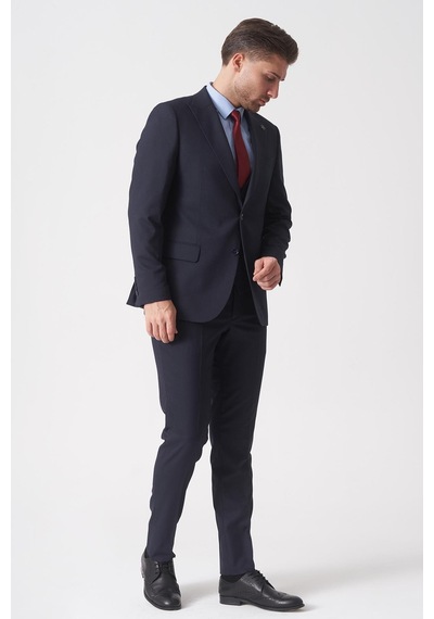 White Stone Rio De Janeiro Ty2485 Slim Fit Yelekli Likralı 6 Drop Takım Elbise Desenli Desenli Çok Renkli White Stone Rio De Janeiro Ty2485 Slim Fit Yelekli Likralı 6 Drop Takım Elbise Desenli Desenli Çok Renkli