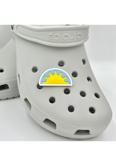 Crocs Terlik Süsü Ve Aksesuarı , Çanta Süsü Jibbitz Yarım Güneş 01 Figür Aksesuar Sarı-bebemavi-beyaz