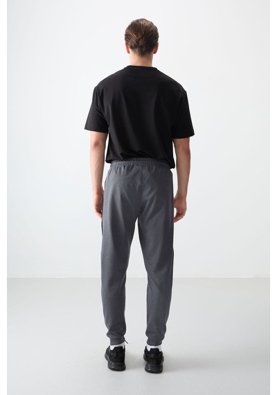 Tommy Life Koyu Gri Yüzeyi Dokulu Standart Fit Nakışlı Erkek Eşofman Alt - 82126 Koyu Gri