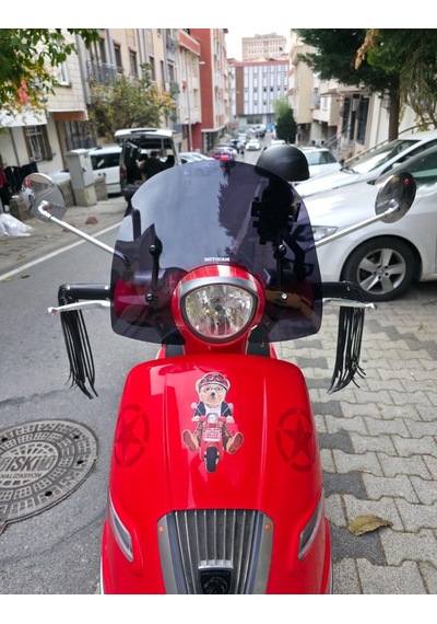 Motocam Arora Malibu 125 Ön Cam 2017-2026 Model 37cm Siyah Renkli 4mm Aparatsız