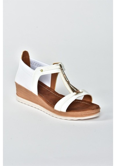 Fox Shoes Beyaz Alçak Tabanlı Günlük Kadın Sandalet M258315709