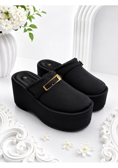 Dabab Shoes Nara Kadın Siyah Sıcak Kürklü Gold Tokalı Kapalı Burun Dolgu Topuklu Platform Terlik Dabab Shoes Nara Kadın Siyah Sıcak Kürklü Gold Tokalı Kapalı Burun Dolgu Topuklu Platform Terlik