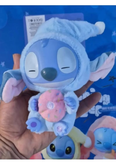 Stitch Sürpriz Anahtarlık Yeni Trend Labubu Model Sürpriz Kutusunda Rasgele Model 1 Adett 0
