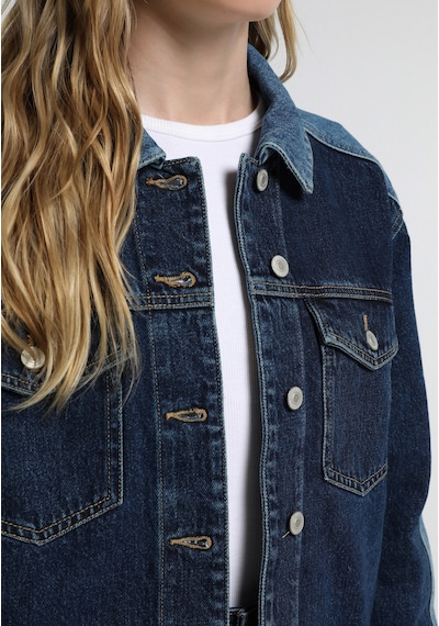 Colin's Colins Oversize Fit Düğmeli Astarsız Kadın Dark İndigo Denim Ceket Cl1082791 Q1.v1 Dn45175