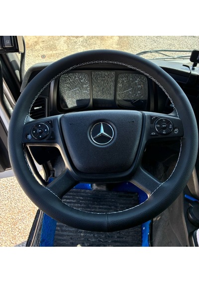 Dikişli Direksiyon Kılıfı Siyah Deri Gri Dikişli Mercedes Actros İçin Gri