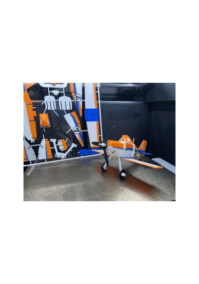 Turuncu, Beyaz Ve Mavi Yarış Uçağı Kit Kart - Parçalı Yapıda Kendin Yap Dıy Hobi Maketi, Pervaneli Çizgi Film Tarzı Uçak Oyuncak, Çocuklar Ve Koleksiyoncular İçin Masaüstü Dekor Süsü 17x17 Cm