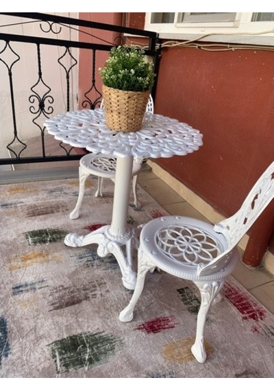 Küçük Balkon Çoçuk Takımı Dökümden
