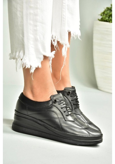 Fox Shoes U555301303 Siyah Hakiki Deri Günlük Kadın Ayakkabı Siyah-hakiki Deri