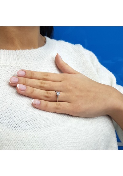 Lova F Renk 0,34 Karat Pırlanta Tektaş Yüzük - HRD Sertifikalı