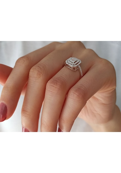 Sirius F Renk 0,43 Karat Baget Pırlanta Yüzük 0817R0291