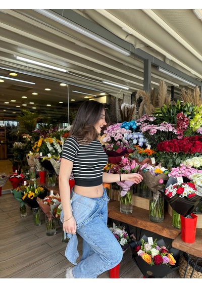 Siyah Çizgili Manşet Detay T-shirt Çok Renkli