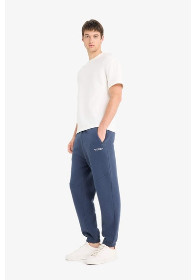 Defacto Regular Fit Beli Bağcıklı İçi Yumuşak Tüylü Paçası Lastikli Baskılı Fermuar Cepli Eşofman Altı Y5511az25aunv94 Lacivert Defacto Regular Fit Beli Bağcıklı İçi Yumuşak Tüylü Paçası Lastikli Baskılı Fermuar Cepli Eşofman Altı Y5511az25aunv94 Lacivert