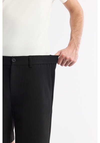 Avva Erkek Siyah Yanı Lastikli Gofreli Bi-stretch Slim Fit Chino Şort A51y3730