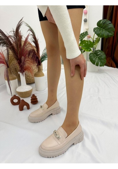 Erva'nın Butiği Bej Cilt Chain Toka Detay Kadın Loafer-4878