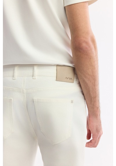 Avva Erkek Kırık Beyaz Klasik Bel Soft Touch Pamuklu Slim Fit Pantolon B003038