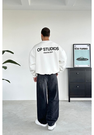 Beyaz Studios Creative Oversize Sweat Beyaz
