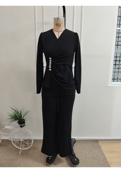 Butik İstanbul Kadın Uzun Kollu Kruvaze Yakalı Yan Tarafı Taşlı Ithal Krep Bluz Ve Pantolon Ikili Takım Siyah
