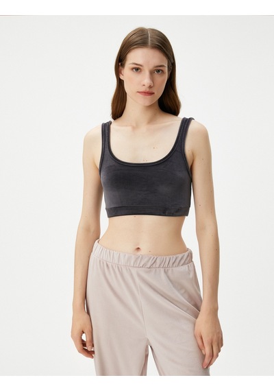 Koton Kadife Pijama Üstü Crop U Yaka Yumuşak Dokulu Antrasit 4wlk90015mk 4WLK90015MK045 Antrasit Koton Kadife Pijama Üstü Crop U Yaka Yumuşak Dokulu Antrasit 4wlk90015mk 4WLK90015MK045 Antrasit