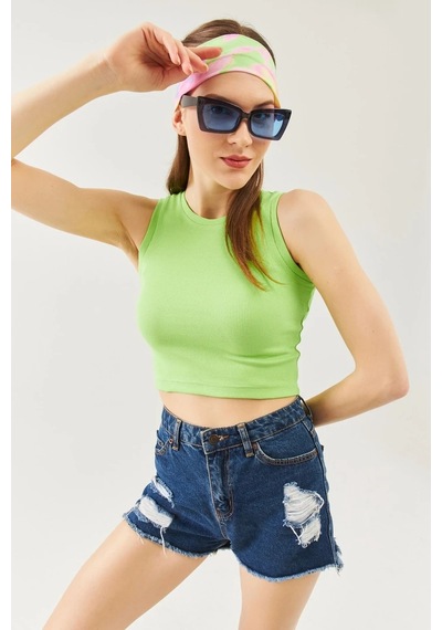 Butikgiz Kadın Sıfır Kol Bisiklet Yaka Vücuda Oturan %100 Pamuklu Kaşkorse Esnek Crop Bluz Fıstık Yeşili