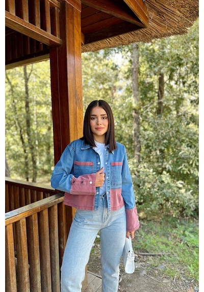 Kadın Mavi & Kırmızı Denim Kontrast Çift Renk Detay, Ön Düğmeli Manşetli, Kot Ceket Mavi