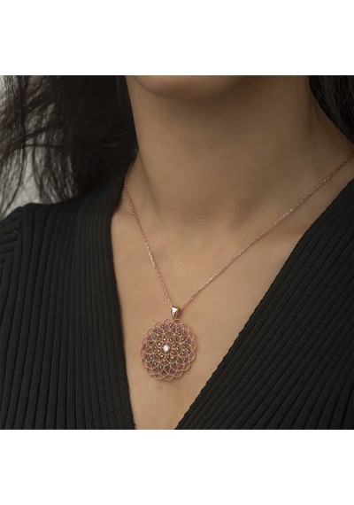 Gümüş Rose Geometrik Desenli Madalyon Kolye Çok Renkli