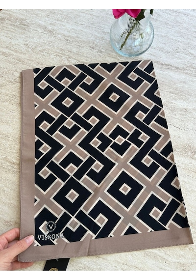 Vissona Medine İpeği Geometrik Desenli Şal Bej Çok Renkli
