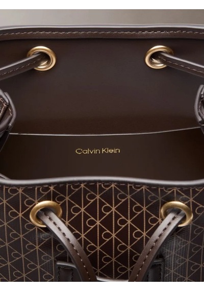 Calvin Klein Kadın Marka Logolu Günlük Kullanıma Uygun Kahverengi Sırt Çantası Lv04f3507g 0tk
