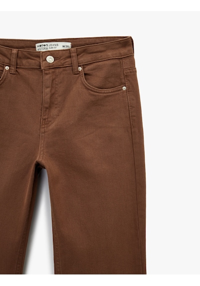 Koton Yüksek Bel Slim Fit Cepli Düğmeli Pamuklu İspanyol Paça Denim Pantolon - Flare Jeans Koyu Kahverengi 6sal40058mw Koyu Kahve Koton Yüksek Bel Slim Fit Cepli Düğmeli Pamuklu İspanyol Paça Denim Pantolon - Flare Jeans Koyu Kahverengi 6sal40058mw Koyu Kahve