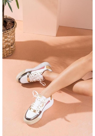 Beyaz Kadın Sneaker Bağcıklı Pembe Gold Detaylı Sneaker Elle 001 Beyaz Kadın Sneaker Bağcıklı Pembe Gold Detaylı Sneaker Elle 001