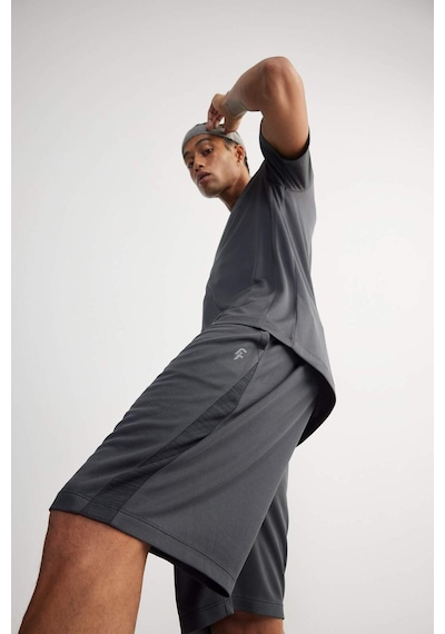 DeFactoFit Hızlı Kuruyan Slim Fit Dar Kesim Bisiklet Yaka Baskılı Sporcu Kısa Kollu Tişört V2887AZ25SPBK81
