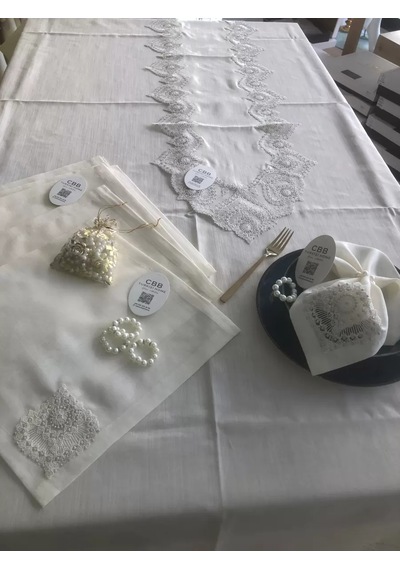 Sofra Takımı Kartanesi Gardenya Keten Yemek Takımı 160x220 Masa Seti 12 Kişilik 26 Parça Runner Set Kreme Gold Çok Renkli Sofra Takımı Kartanesi Gardenya Keten Yemek Takımı 160x220 Masa Seti 12 Kişilik 26 Parça Runner Set Kreme Gold Çok Renkli