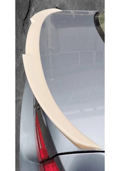 Bmw 320 E90 Boyalı Yarasa Anatomik Spoiler
