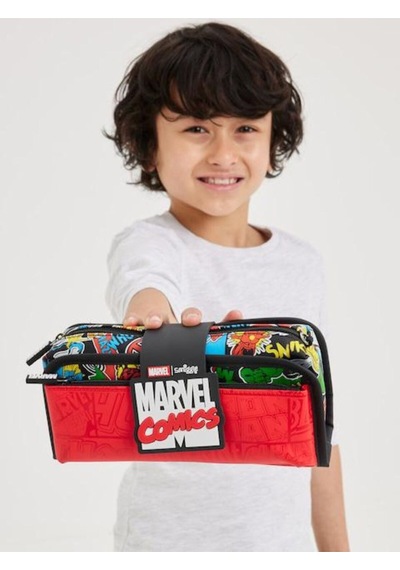 Smıggle Marvel 4 Lü Okul Seti Siyah, Lisanslı Sırt Ve Beslenme Çantası, Suluk Ve Kalemlik Kırmızı